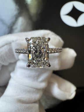 14KT YG 1.53CT CENTER RADIANT CUT LAB GROWN DIAMOND RING