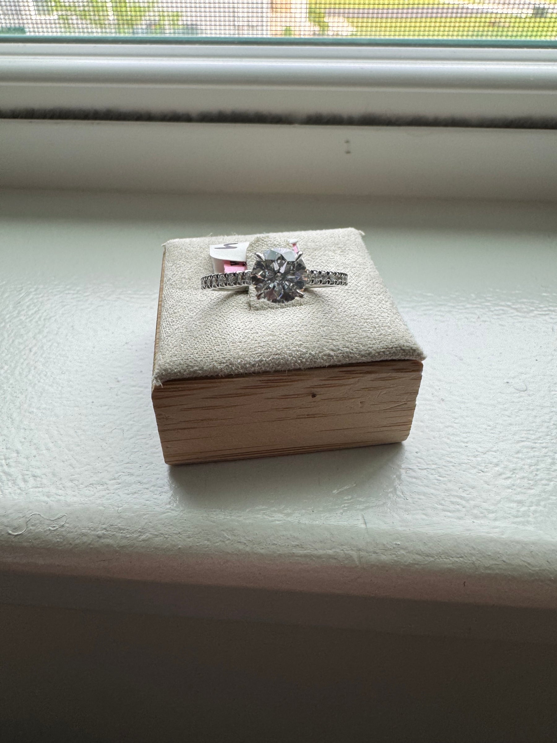 14KT White Gold Round Lab Diamond Ring