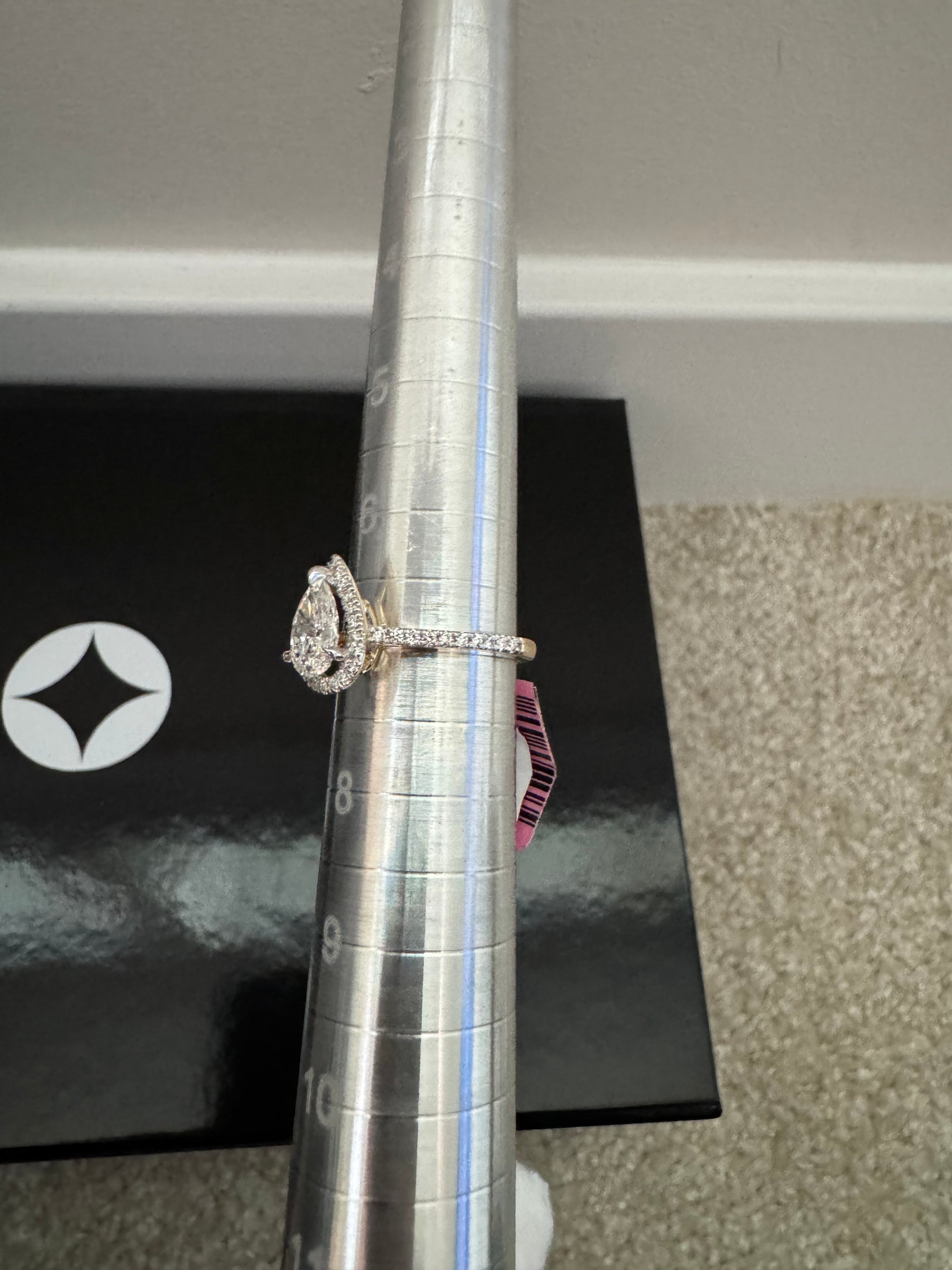 14Kt YG Pear Shape Halo Lab Diamond Ring 1.29CT VS F Color